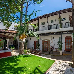 https://island-life-backpackers-hostel.santodomingobesthotels.com